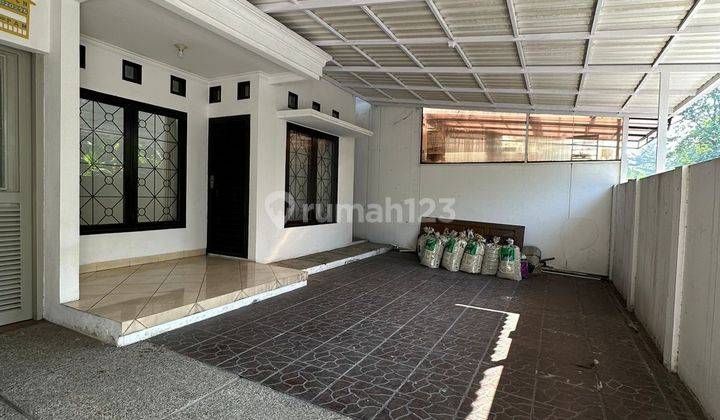 Disewa Rumah di Taman Kopo Indah 3 1