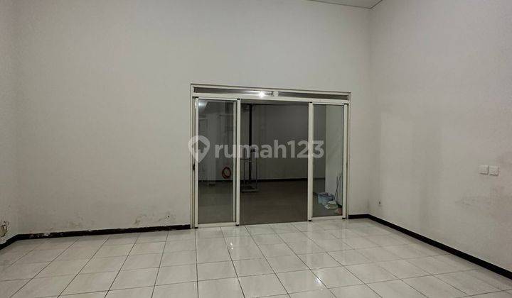 Disewa Rumah Semi Furnished di Kota Baru Parahyangan Bandung 1