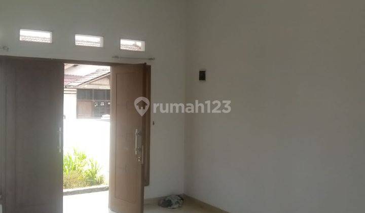 Disewa Rumah Siap Huni Nyaman Semi Furnished di Cisaranten Kulon Arcamanik 1