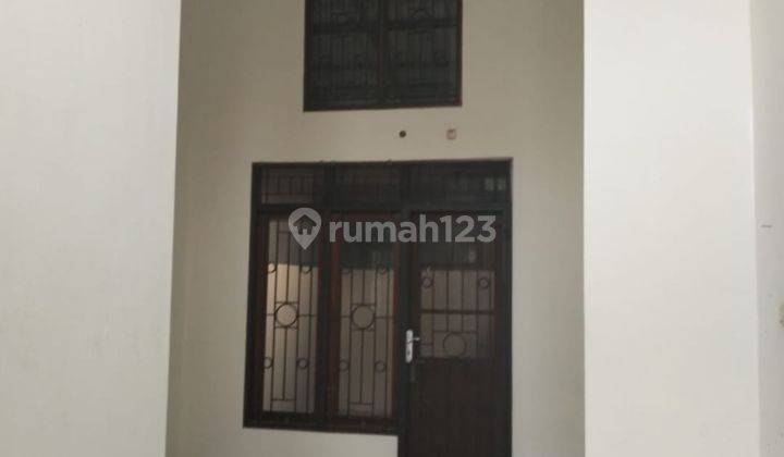 Rumah Strategis Siap Huni Di Kemang Pratama Bekasi Selatan  2