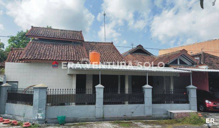 Rumah Strategis Kawasan Bagus Banyuanyar Solo 1