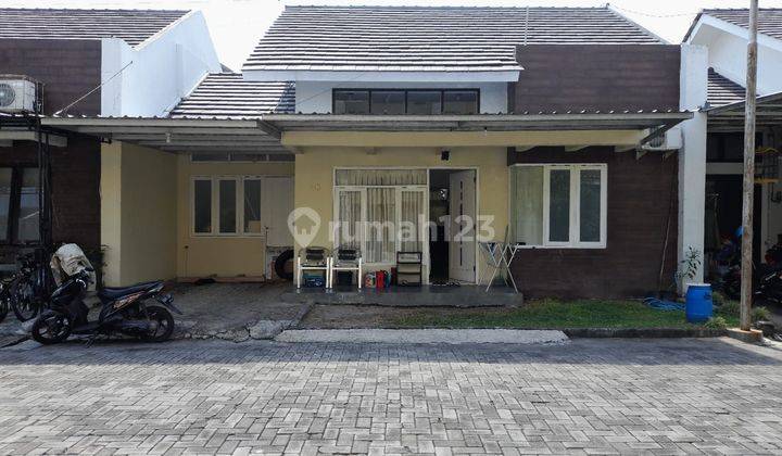 Rumah Cluster Kawasan Berkembang Solobaru 1