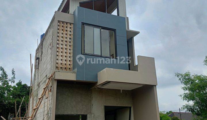 Rumah Mewah 2,5 Lt Mezanine 5jt Dp 0 Allin P. Cabe Cirendeu Mrt  2