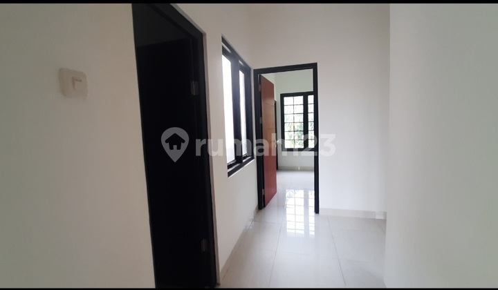 Rumah dekat pasar cibubur jakarta timur 2