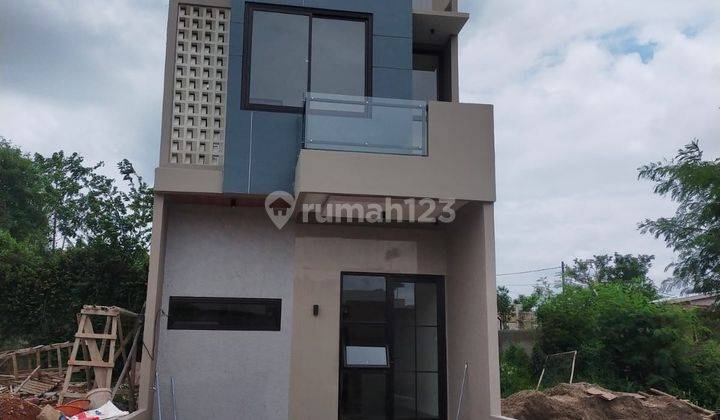 Rumah Mewah 2,5 Lt Mezanine 5jt Dp 0 Allin P. Cabe Cirendeu Mrt  2