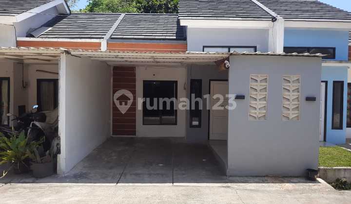 Rumah Siap Huni Take. Over. Dekat. Jalan. Ciputat. Parung