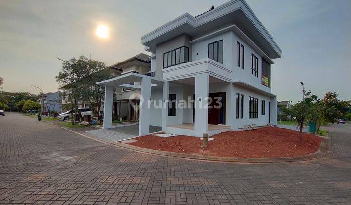 Rumah Hook Di Illustria Eminent Bsd Hadap Selatan Timur 1