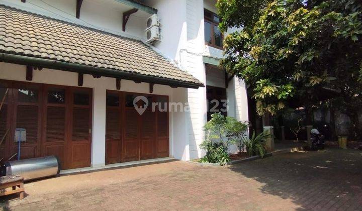 Rumah di Kemang Jakarta Selatan Luas  912 m2 Best Deal 1