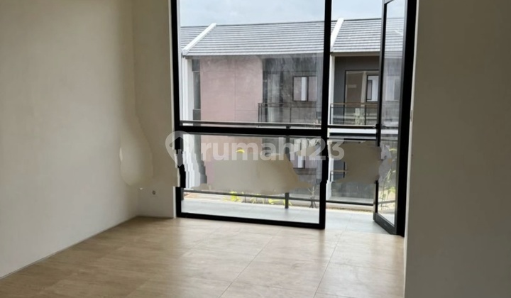 Disewakan Rumah Park Serpong Cendana Dekat Gading Serpong Karawaci Uph Bsd 1