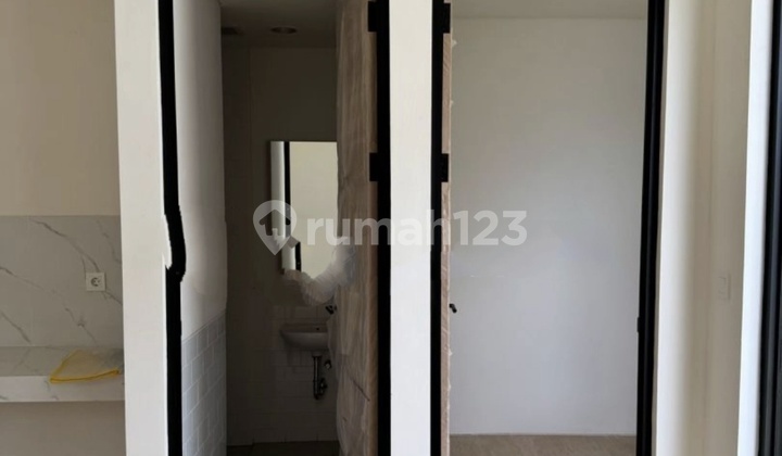 Disewakan Rumah Park Serpong Cendana Dekat Gading Serpong Karawaci Uph Bsd 2