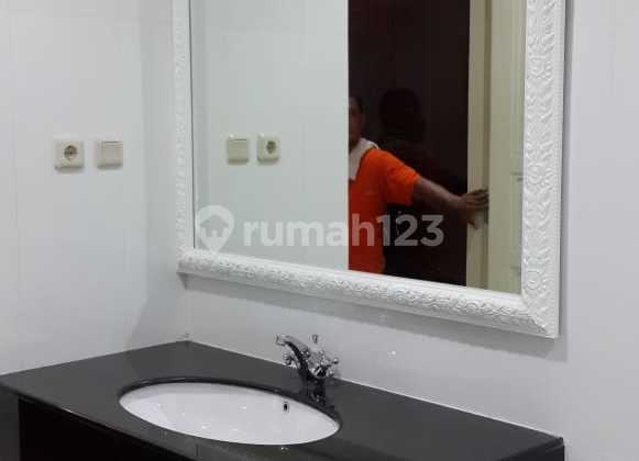 For Sale: Luxury Minimalist House in Kemang, Ready to Live In, Good Condition, Swimming Pool, Strategic Location 2