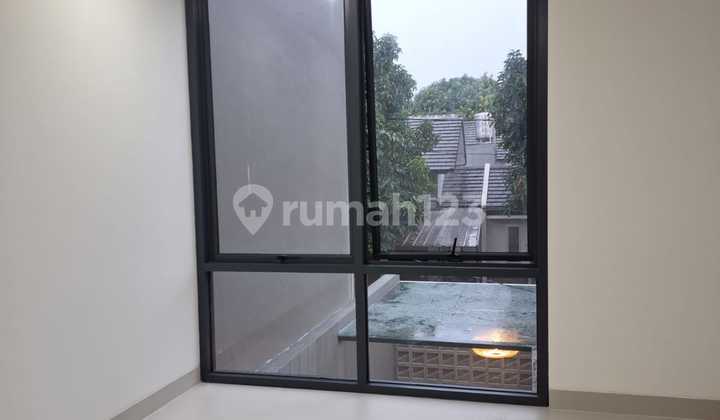 For Sale House In Cisauk Tangerang Good Ready To Live In Flood Free Strategic Location 2