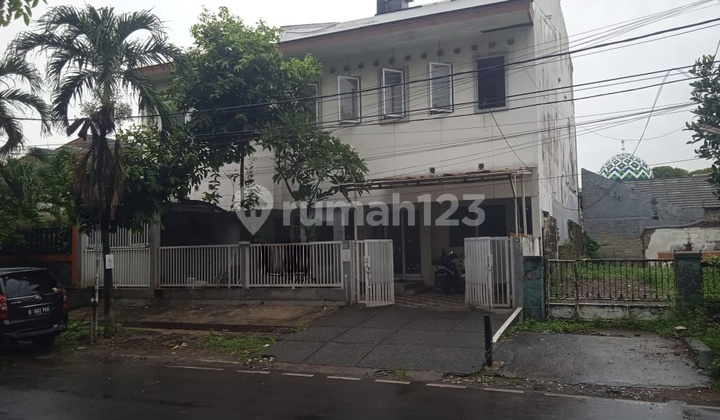 Dijual Rumah Percetakan Negara. Jakarta Pusat Lokasi Strategis Bebas Banjir Siap Huni. Cocok Untuk Kantor Kos Restaurant Showroon Usaha Lainnya