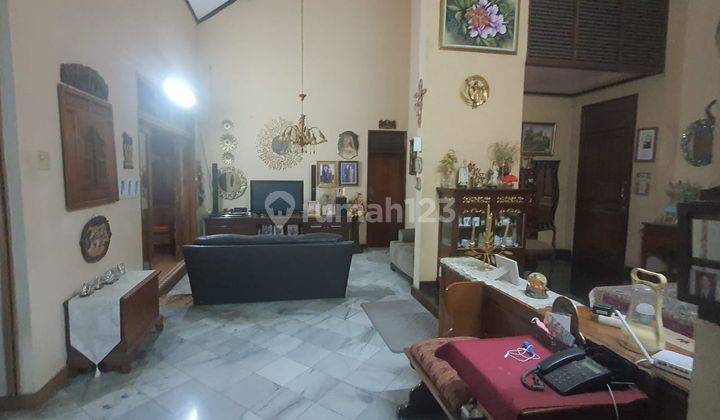 Rumah Luas Semi Furnished Pelangi Bintaro, Tangerang Selatan 1