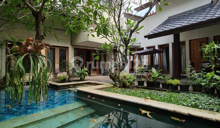 Quick Sale Luxury House in Kebayoran Baru, South Jakarta