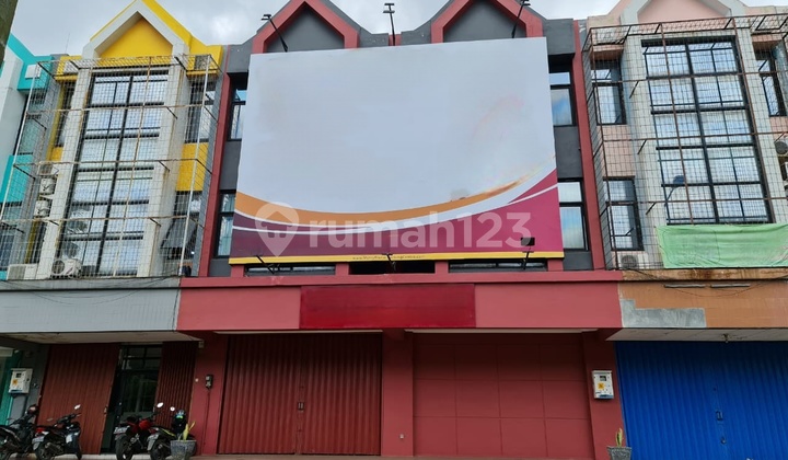 Quick Sale of Row Shophouses Next to Pahoa School - Gading Serpong