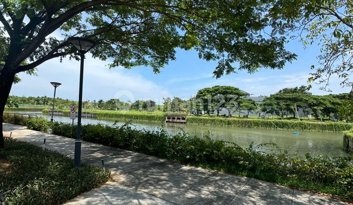 Rumah Mewah View Danau di Pik Golf Island 2