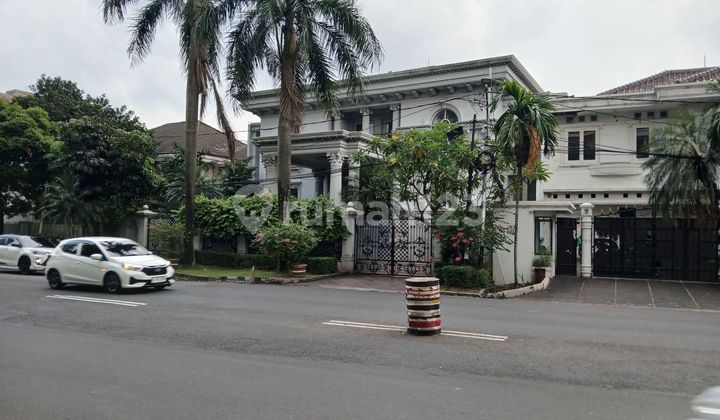 Luxury House in Pondok Indah for Quick Sale 2