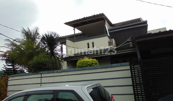 Rumah Asri Murah di Taman Dika 4