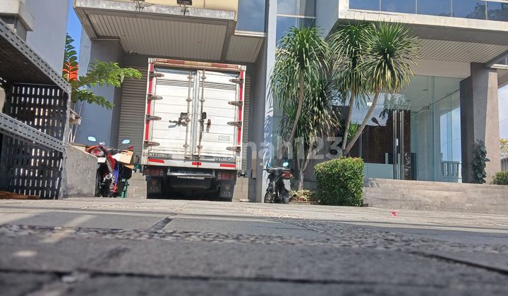 Quick Sale Office Building in Kebayoran Lama, South Jakarta