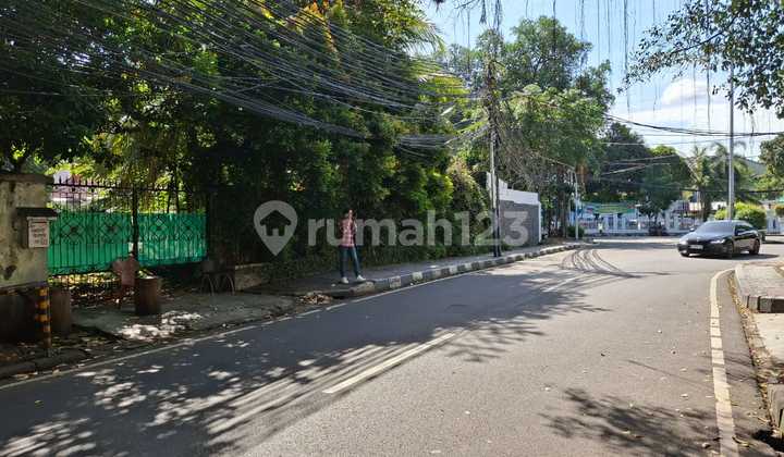 Old House Land Count For Quick Sale In Menteng Central Jakarta 2