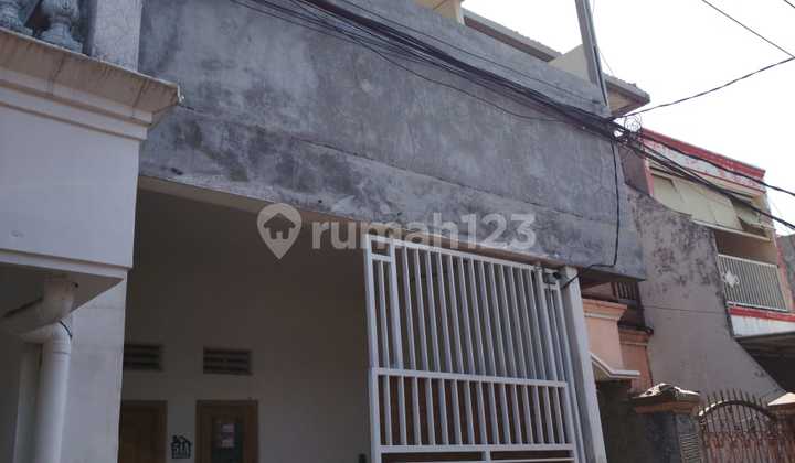 Rumah 2 Lantai Shm Jalan Mastrip Surabaya 2