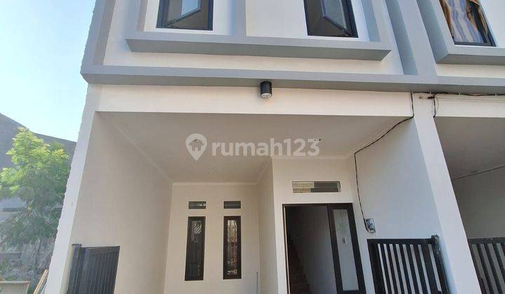 Rumah 2 Lantai SHM Murah Wonorejo Rungkut 1