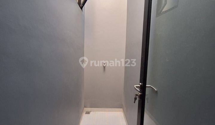 Rumah 2 Lantai SHM Murah Wonorejo Rungkut 2