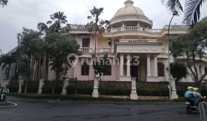 Luxury House on Raya Utama Citraland Golf Near G Walk