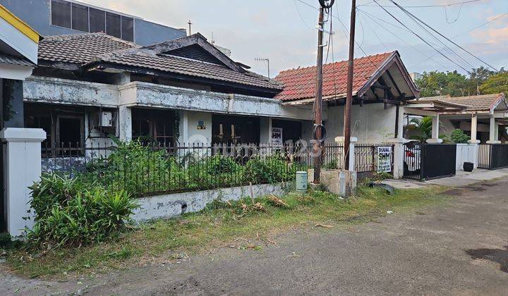 Rumah mewah Dijual murah Butuh Renovasi 2