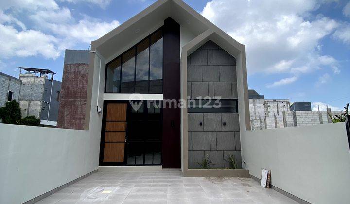 Rumah Modern Shm Dekat Wisata Pantai Kenjeran  1