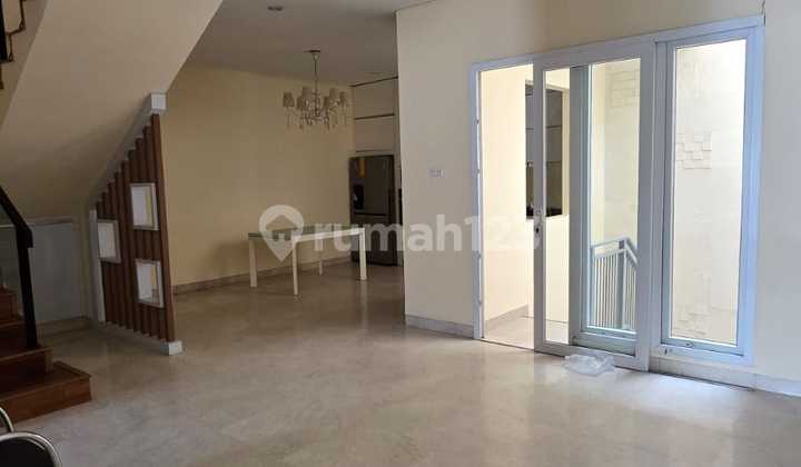 Disewakan Rumah Layar Permai Pik Rapih Siap Huni Disewakan Rumah Layar Permai Pik Rapih Siap Huni