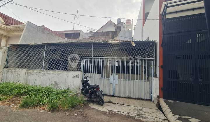 Dijual Cepat Rumah Tua Hitung Tanah Di Muara Karang