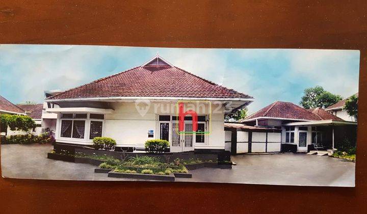 Rumah Luas Ijen Malang Jawa Timur, Asri Dan Nyaman 2