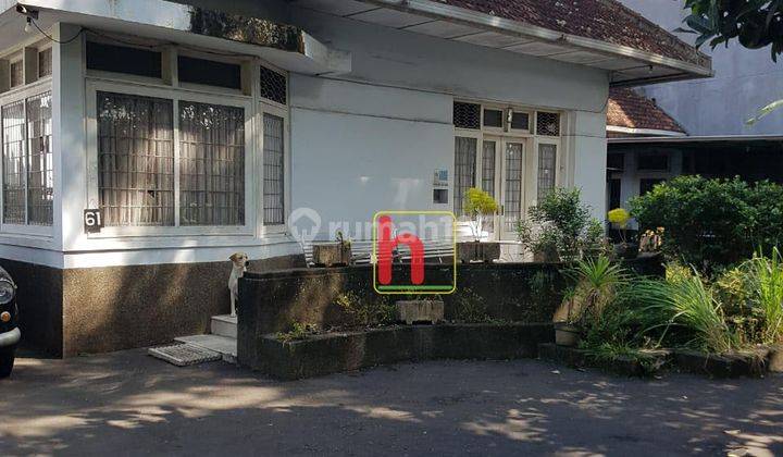 Rumah Luas Ijen Malang Jawa Timur, Asri Dan Nyaman 1