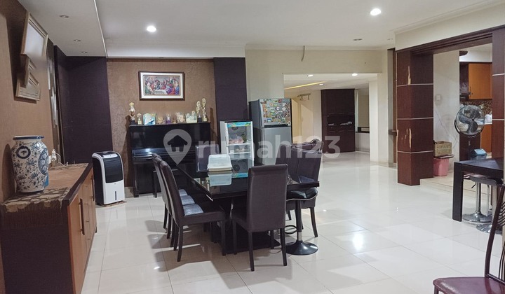 Ruko Gandeng Tambora, 4Lt