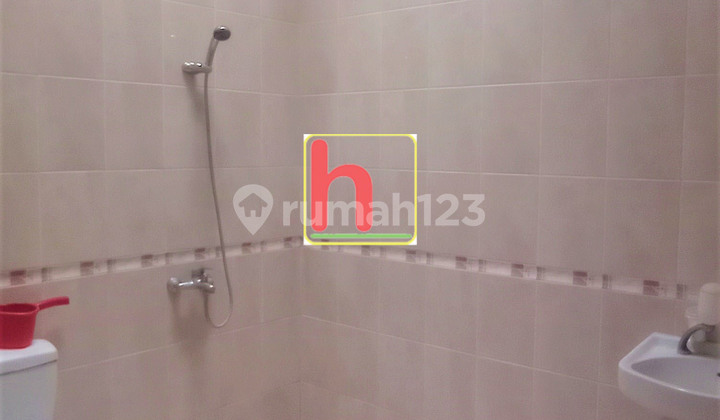 House in Pluit Timur, 2.5 Floors, Strategic Location 2