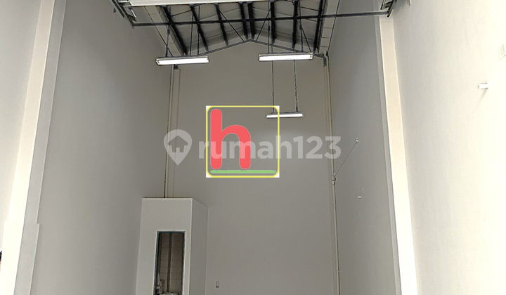 1-story warehouse at Bizpark PIK 2