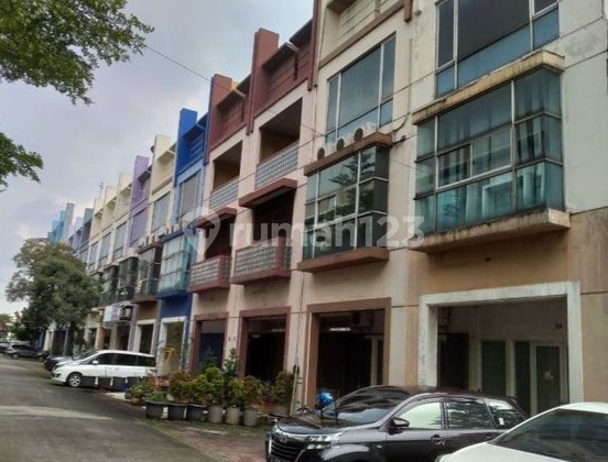 Ruko 3,5 lantai di Pinangsia Karawaci 1