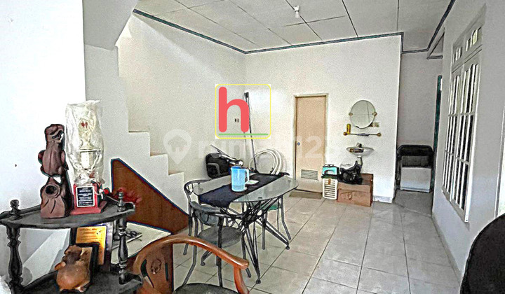 House in Petojo, Sabangan, Central Jakarta