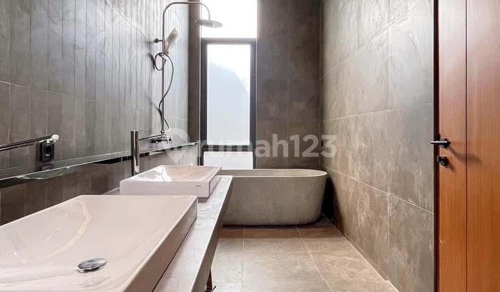 Rumah Dalam Komplek Eksklusif, Bangunan 4 Lantai, Indent Unit. 2