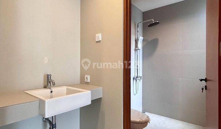 Dijual Rumah 3 Lantai Di Kemang Jakarta Selatan 2