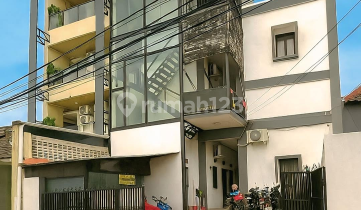 Rumah Kost 3 Lantai, Lokasi Strategis, Dekat Mall Kokas, Cocok Investasi