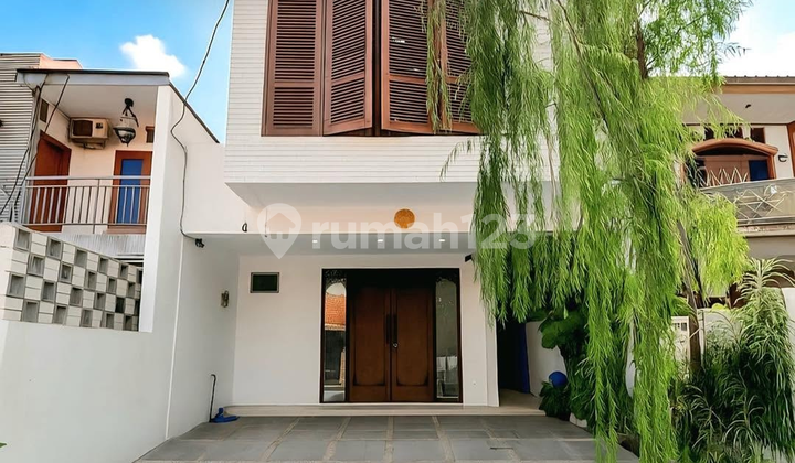 Rumah Baru Dan Siap Huni, Bangunan 3 Lantai.