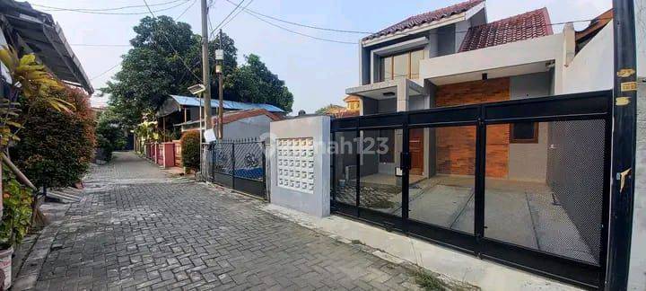 Rumah bangunan baru di Parung Serab Ciledug 2