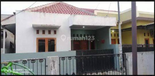 Rumah di Jl.Kedaung Larangan Indah Tangerang 1