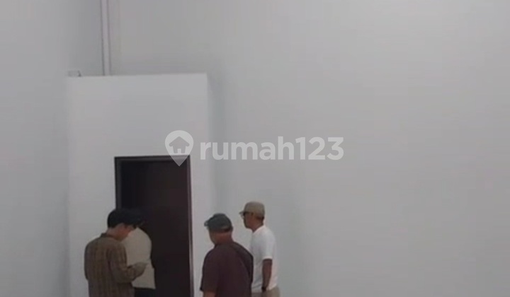 Three-Unit Linked Warehouse in Bizzpark PIK 2