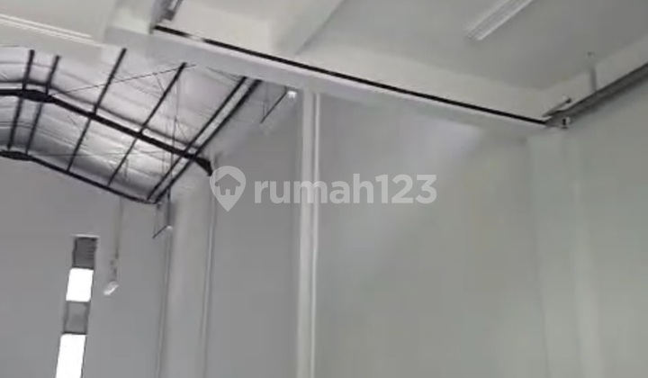 Multi-Purpose Warehouse in Bizzpark Pik 2