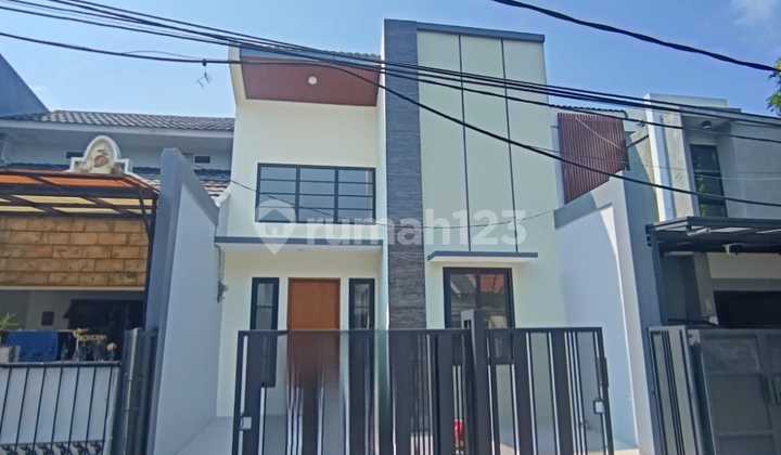 New Building House in Nusaloka BSD New Building House in Nusaloka BSD