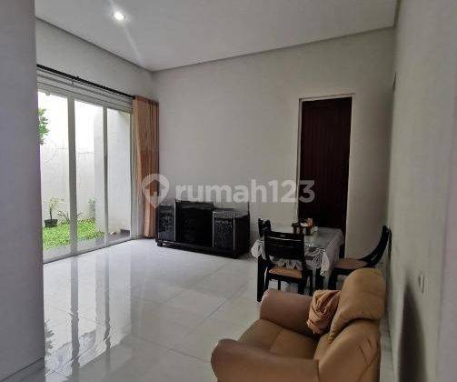 Rumah Full Furnished di Ijen Nirwana Tengah kota Malang 2